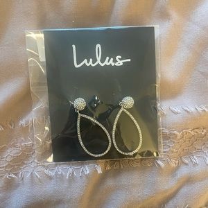 NWT Lulus Silver Drop Earrings - Large